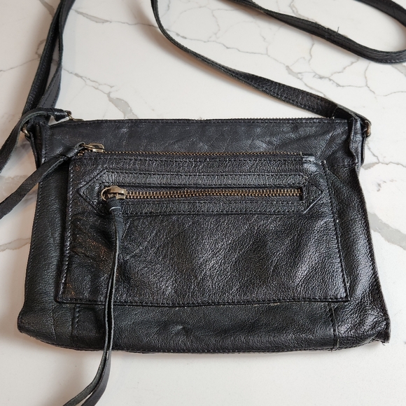 DAY & MOOD PERFECT SIZE BLACK LEATHER CROSSBODY BAG - Picture 5 of 8